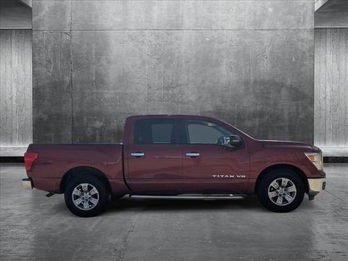 2018 Nissan Titan SV
