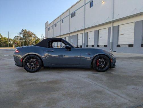 2021 Mazda MX-5 Miata Club