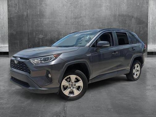 2020 Toyota RAV4 Hybrid XLE