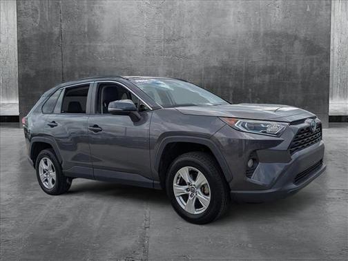 2020 Toyota RAV4 Hybrid XLE