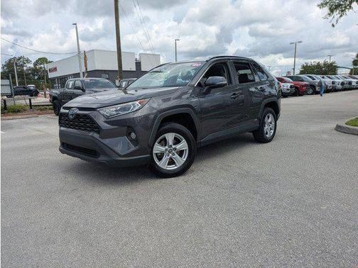 2020 Toyota RAV4 Hybrid XLE