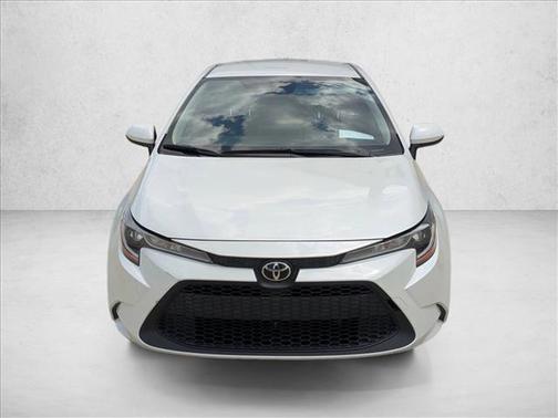 Blizzard Pearl 2021 Toyota Corolla LE