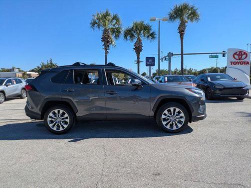 2025 Toyota RAV4 XLE Premium