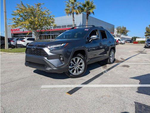 2025 Toyota RAV4 XLE Premium