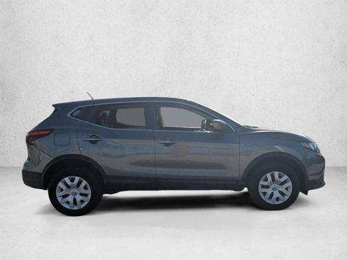Gun Metallic 2018 Nissan Rogue Sport S