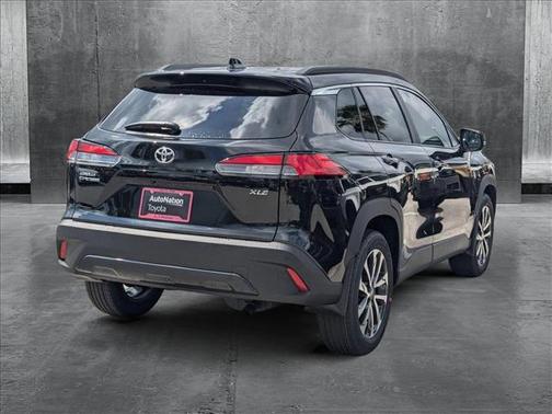 2025 Toyota Corolla Cross XLE