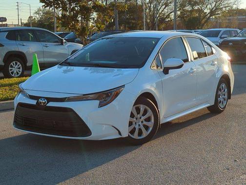 2026 Toyota Corolla LE