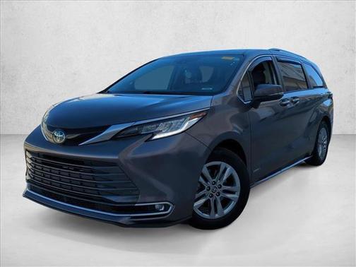 2021 Toyota Sienna Limited 7-Passenger