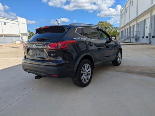 2017 Nissan Rogue Sport SV