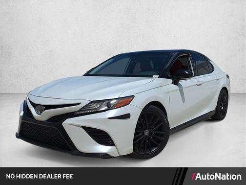 Wind Chill Pearl/Mid 2019 Toyota Camry XSE