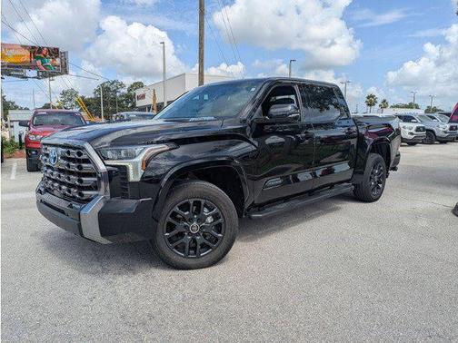 2024 Toyota Tundra Hybrid Platinum