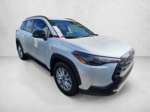 2026 Toyota Corolla Cross LE