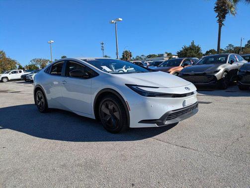 2023 Toyota Prius LE