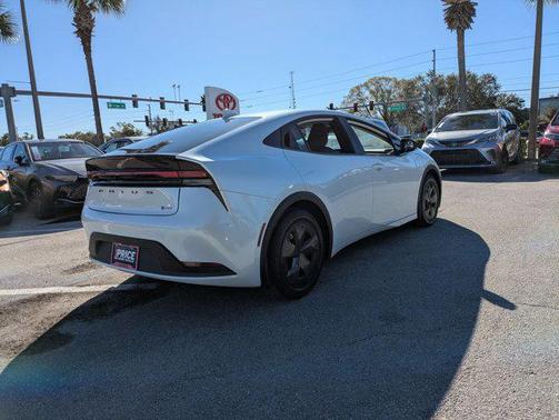 2023 Toyota Prius LE