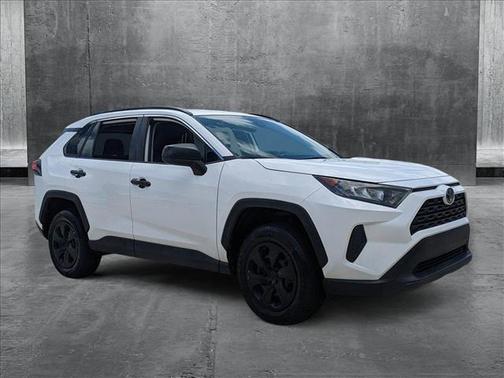 2021 Toyota RAV4 LE