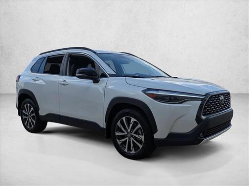 2025 Toyota Corolla Cross XLE