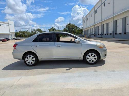 2008 Toyota Yaris S