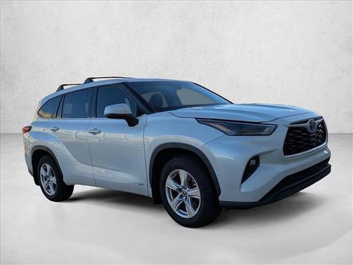 2022 Toyota Highlander Hybrid LE