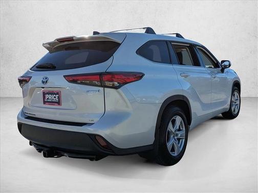 2022 Toyota Highlander Hybrid LE