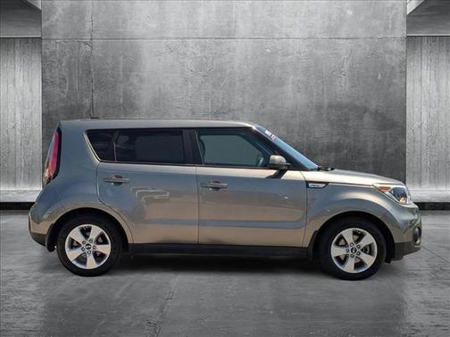 2017 Kia Soul Base