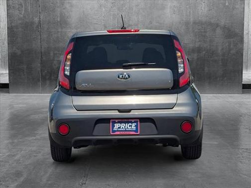 2017 Kia Soul Base