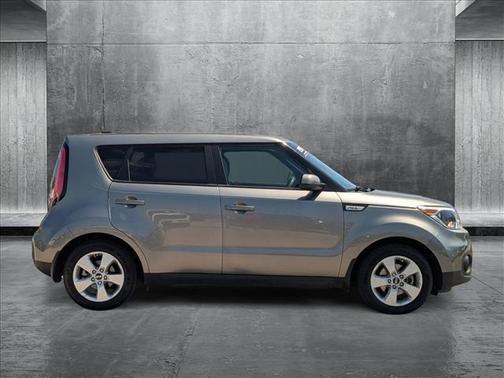 2017 Kia Soul Base
