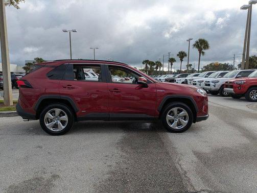 2021 Toyota RAV4 Hybrid XLE Premium