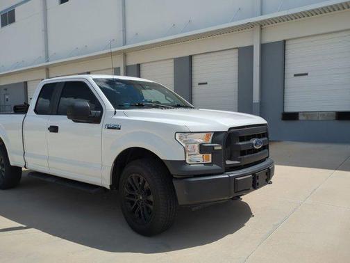 Oxford White 2017 Ford F-150 XL