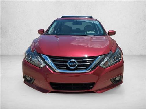 Cayenne Red 2016 Nissan Altima 3.5 SL