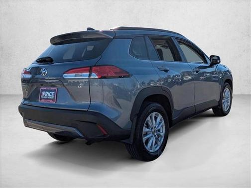 2025 Toyota Corolla Cross LE