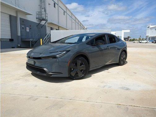 2025 Toyota Prius LE