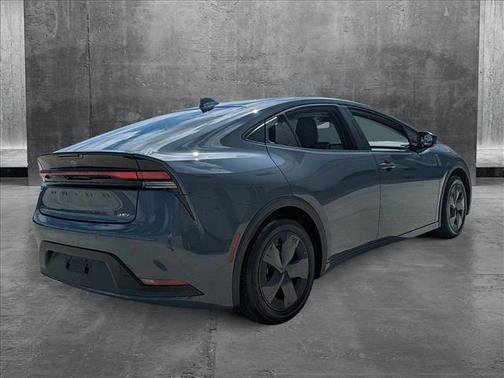2025 Toyota Prius LE