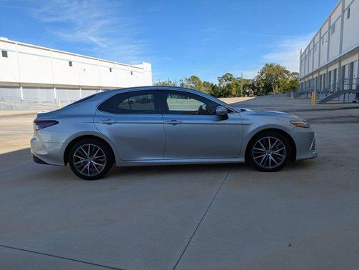 2023 Toyota Camry XLE