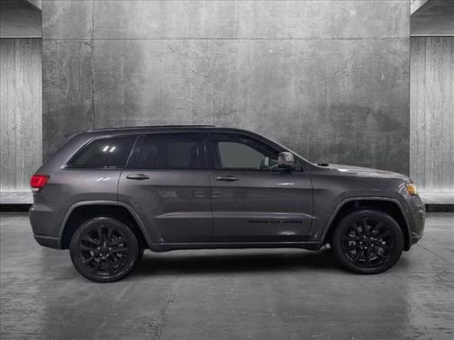 2021 Jeep Grand Cherokee Laredo