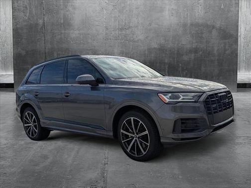 2021 Audi Q7 55 Premium Plus