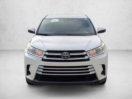 Blizzard Pearl 2019 Toyota Highlander LE I4