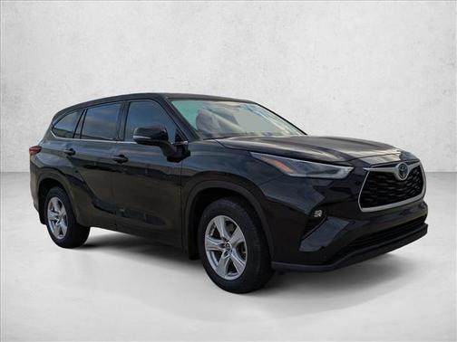2021 Toyota Highlander LE