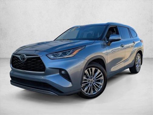 2022 Toyota Highlander Platinum