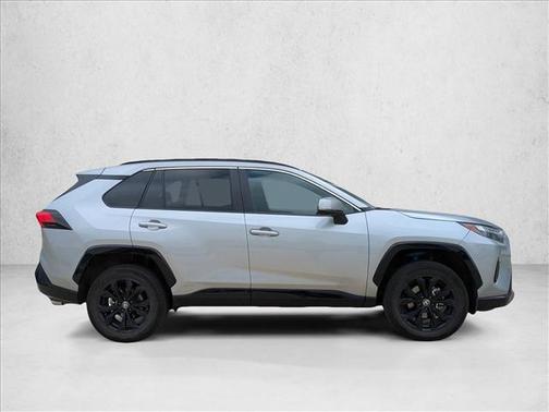 2024 Toyota RAV4 Hybrid SE