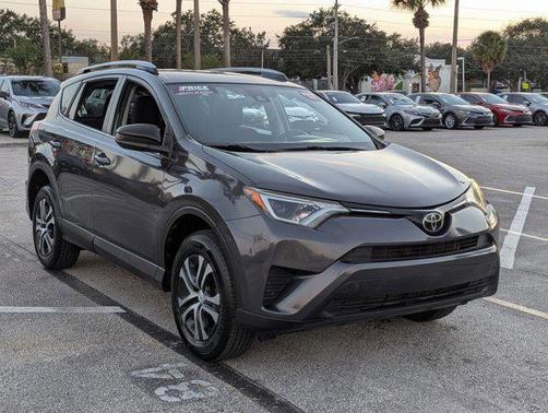 2017 Toyota RAV4 LE