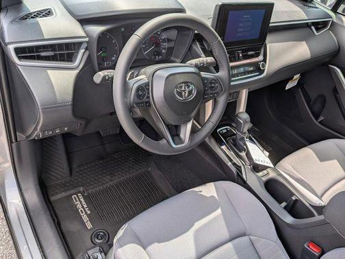 2025 Toyota Corolla Hybrid SE