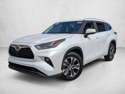 2023 Toyota Highlander XLE