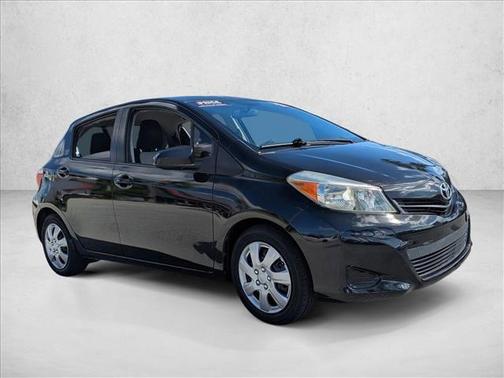 2012 Toyota Yaris LE