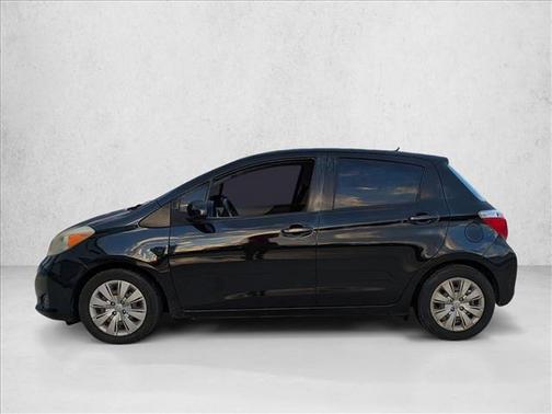 2012 Toyota Yaris LE