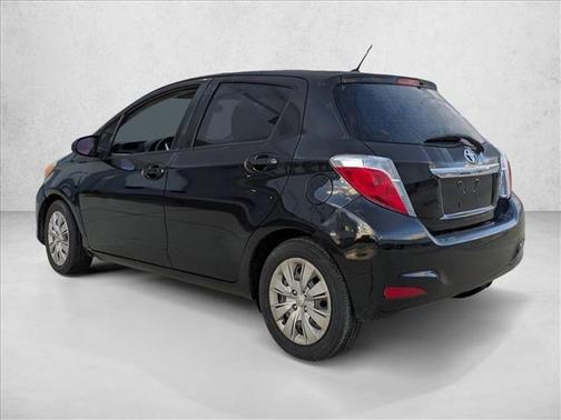 2012 Toyota Yaris LE