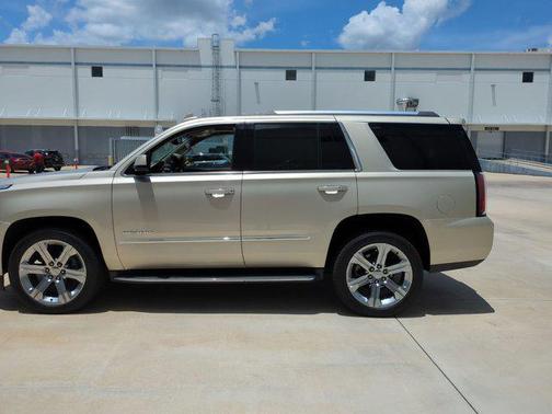 Sparkling Silver Metallic 2017 GMC Yukon Denali