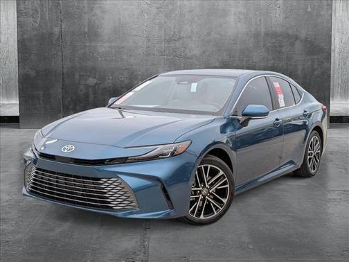 2025 Toyota Camry XLE