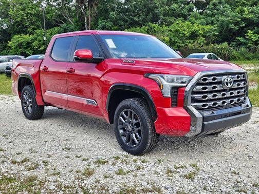 2025 Toyota Tundra Hybrid Platinum