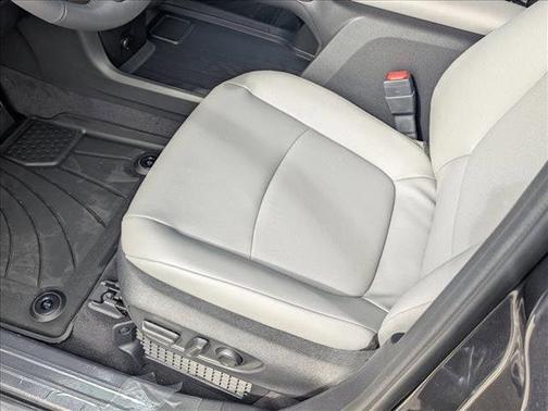 2025 Toyota Sienna XLE 7 Passenger