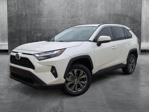 2022 Toyota RAV4 Hybrid XLE Premium